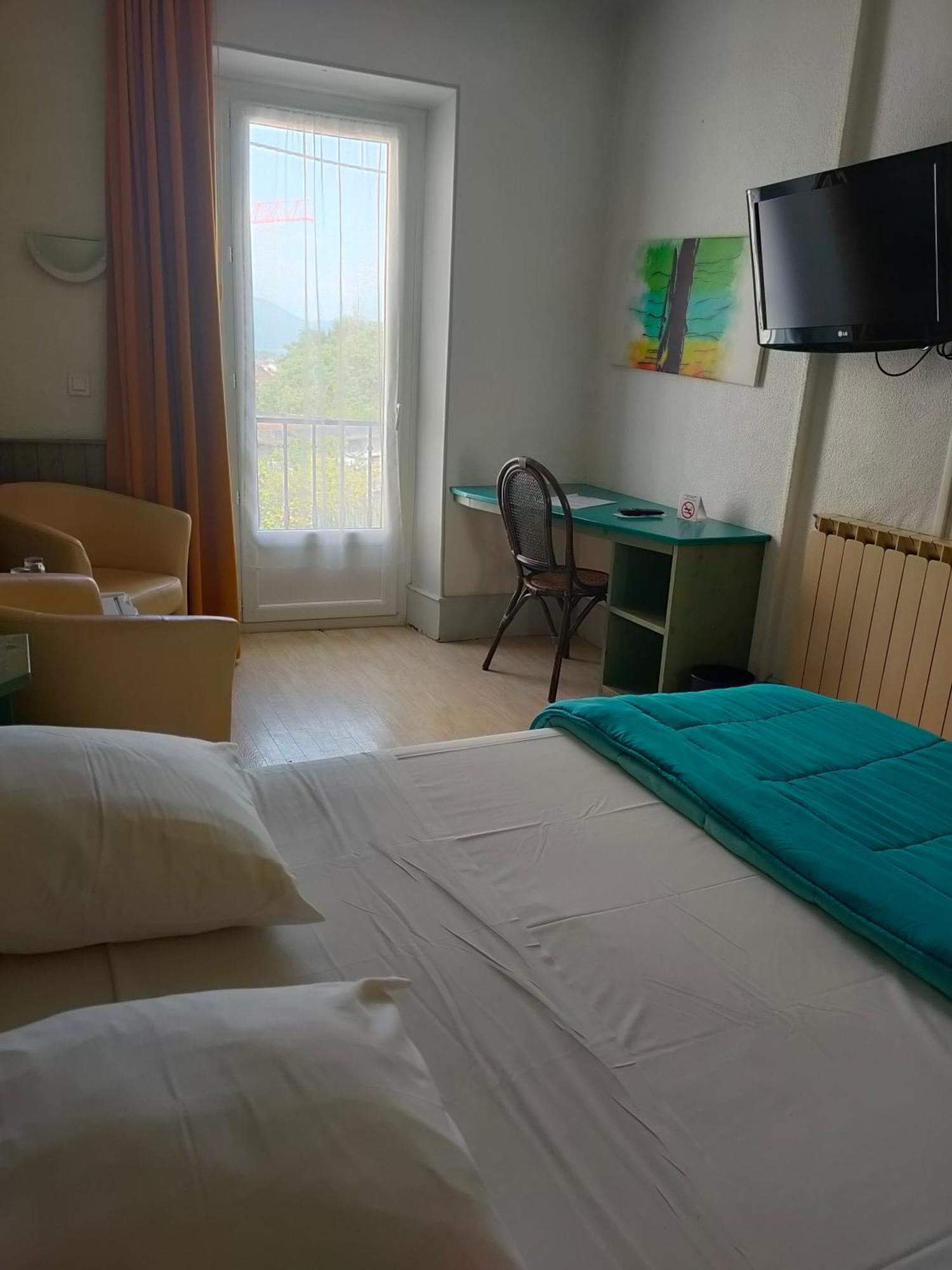 Hotel De La Grotte Екс ле Бен Екстериор снимка